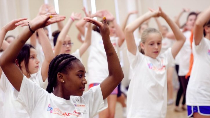 Choosing the Right Theater Camp for Your Child
