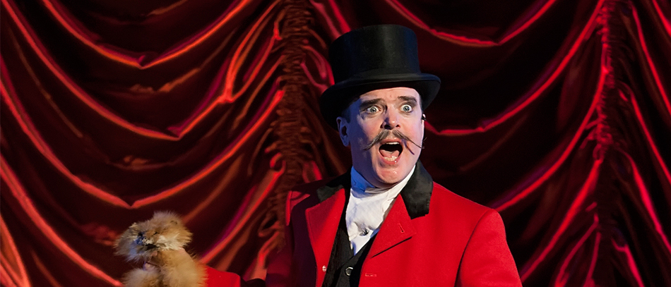 Jefferson Mays on Broadway in A Gentleman's Guide to Love an Murder