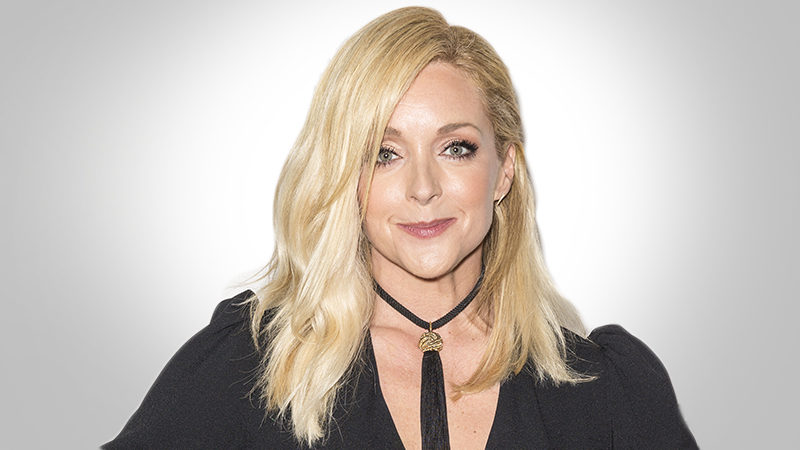 Jane Krakowski to star in A Christmas Story Live on Fox!
