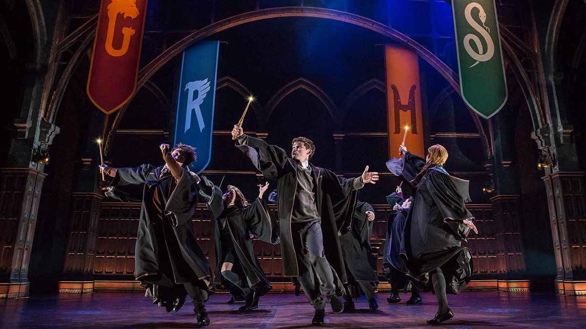 The company of Harry Potter and the Cursed Child. Photo by Matthew Murphy.