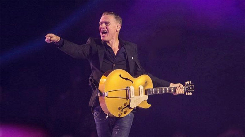 Bryan Adams performing at Pretty Woman: The Musical
