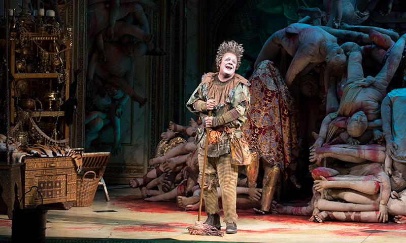 Nathan Lane in <i>Gary</i>. Photo by Julieta Cervantes.