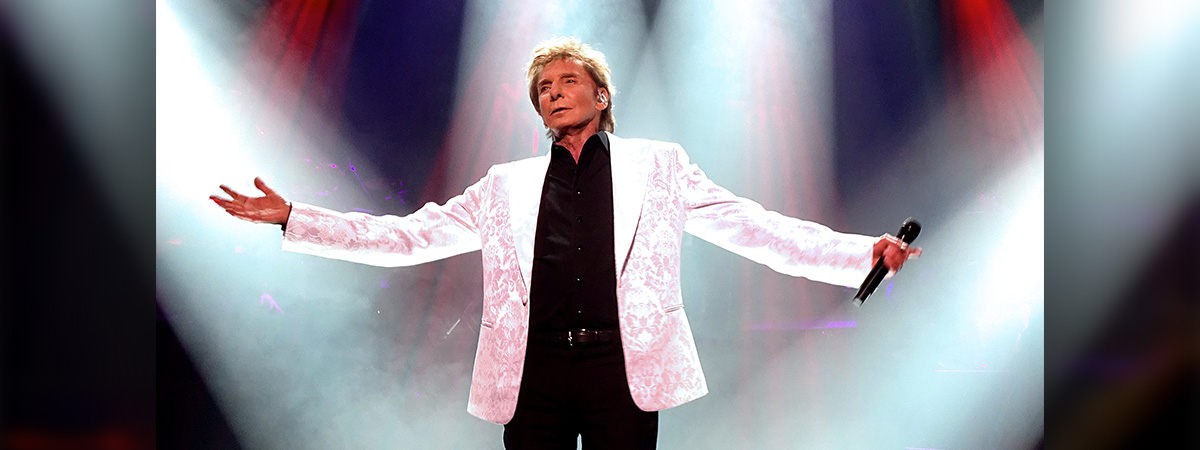 Barry Manilow In Residence on Broadway at the Lunt Fontanne Theatre