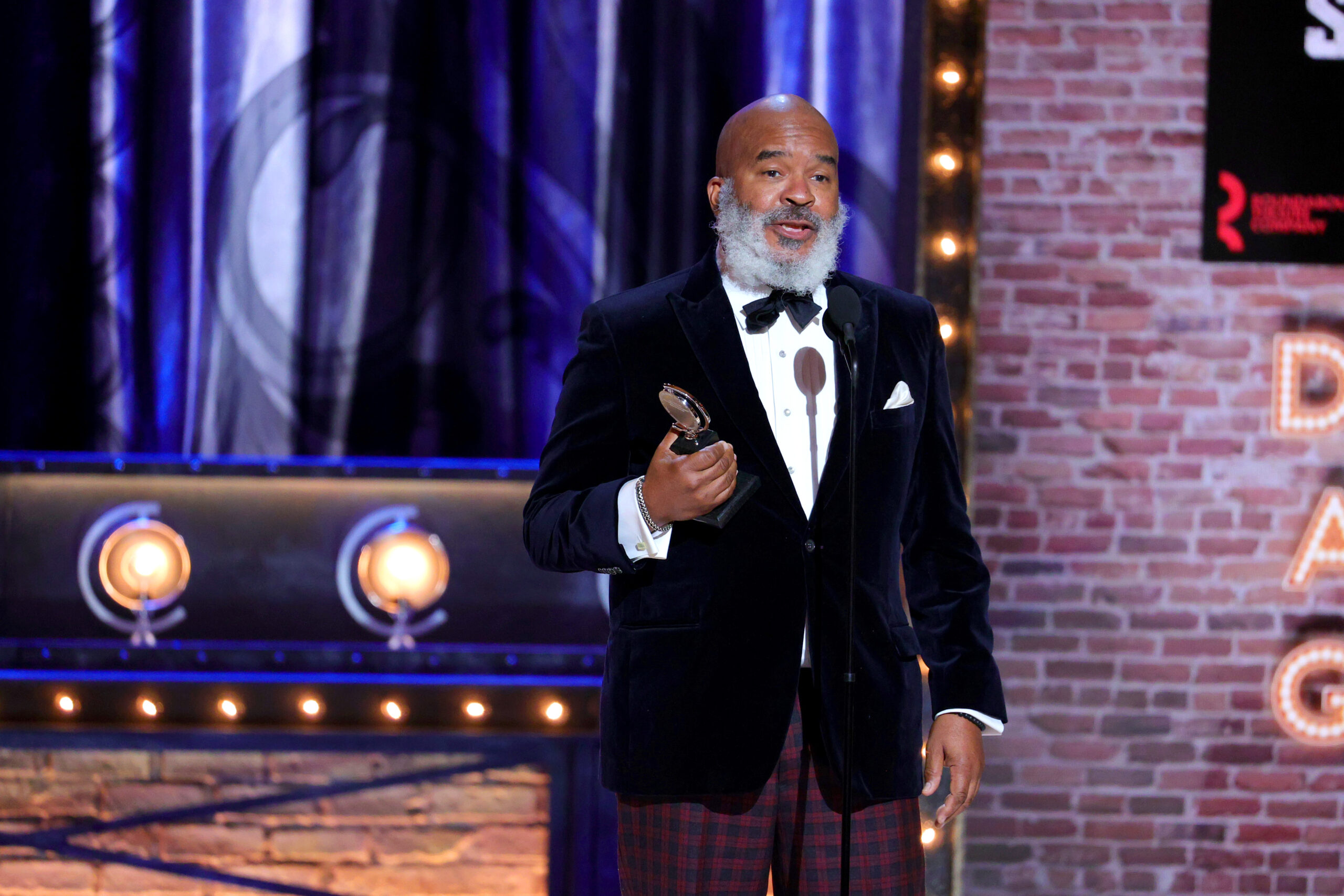 NEW YORK, NEW YORK - SEPTEMBER 26: David Alan Grier accepts the award for Best Performance by an Actor in a Featured Role in a Play for "A Soldier's Play" during the 74th Annual Tony Awards at Winter Garden Theatre on September 26, 2021 in New York City. (Photo by Theo Wargo/Getty Images for Tony Awards Productions)
