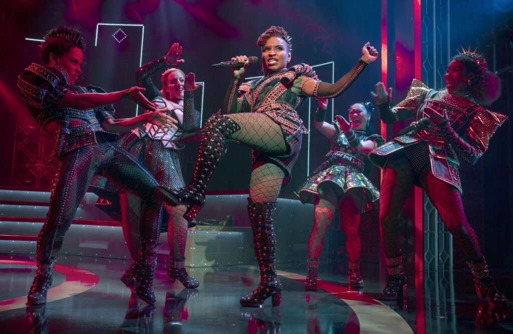 First Look: Welcome to the Show! New Photos of Broadway's SIX Queens ...