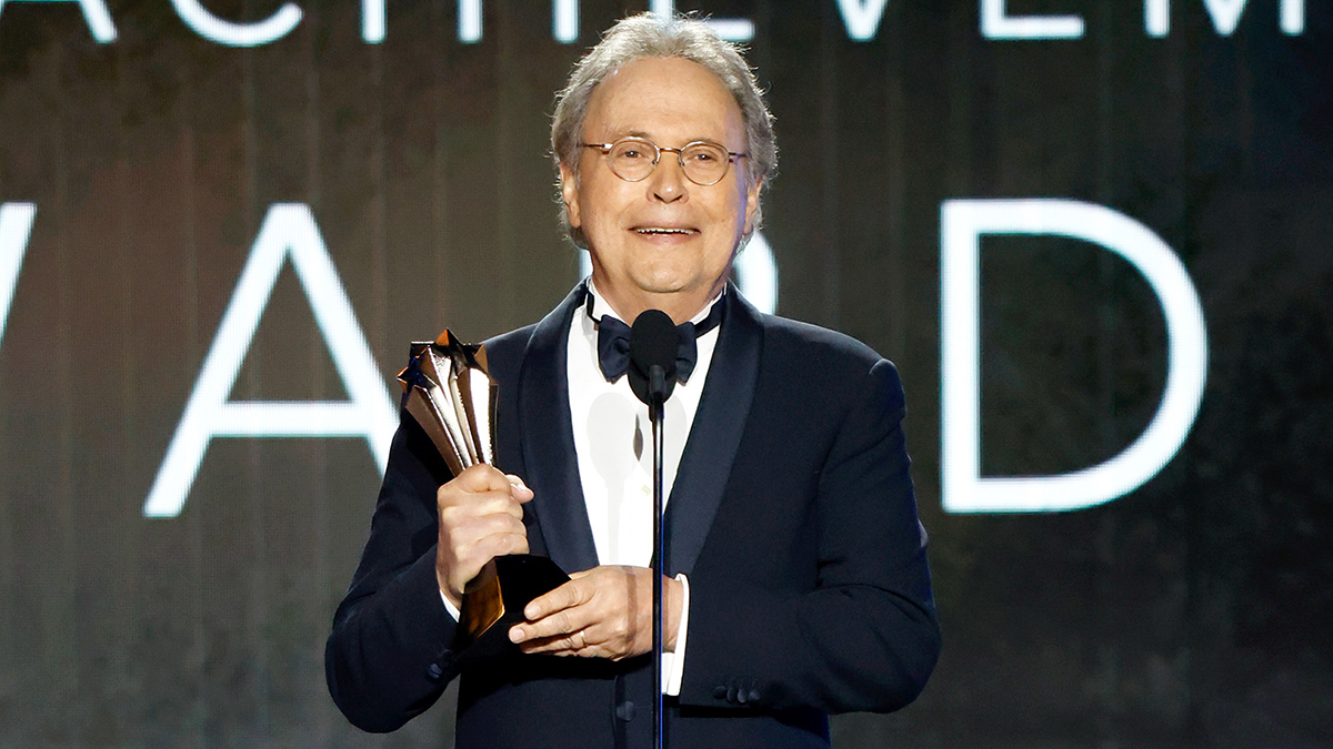 Billy Crystal accepts the Lifetime Achievement Award