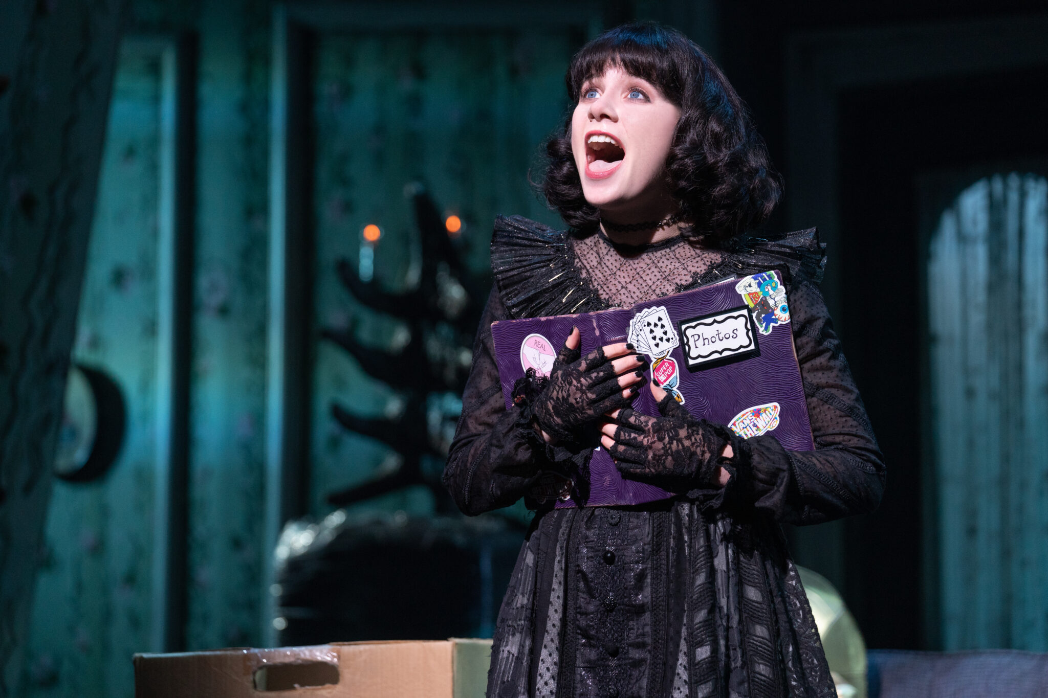 First Look New Photos of Alex Brightman & Broadway Cast of Beetlejuice