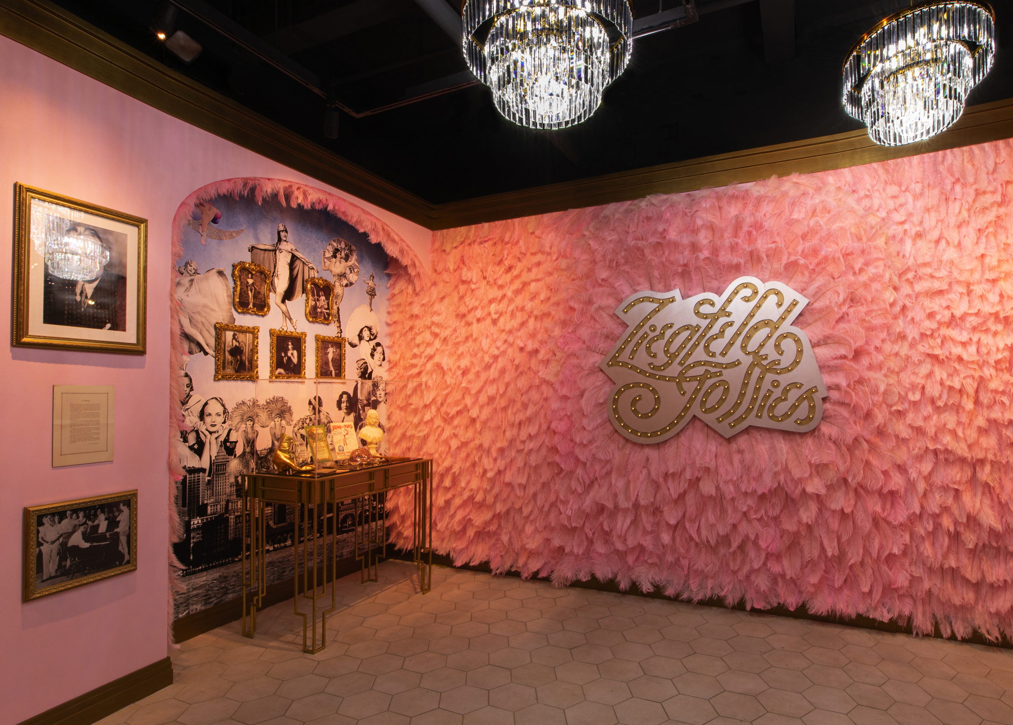 The Ziegfeld Follies room. Photo by Monique Carboni.