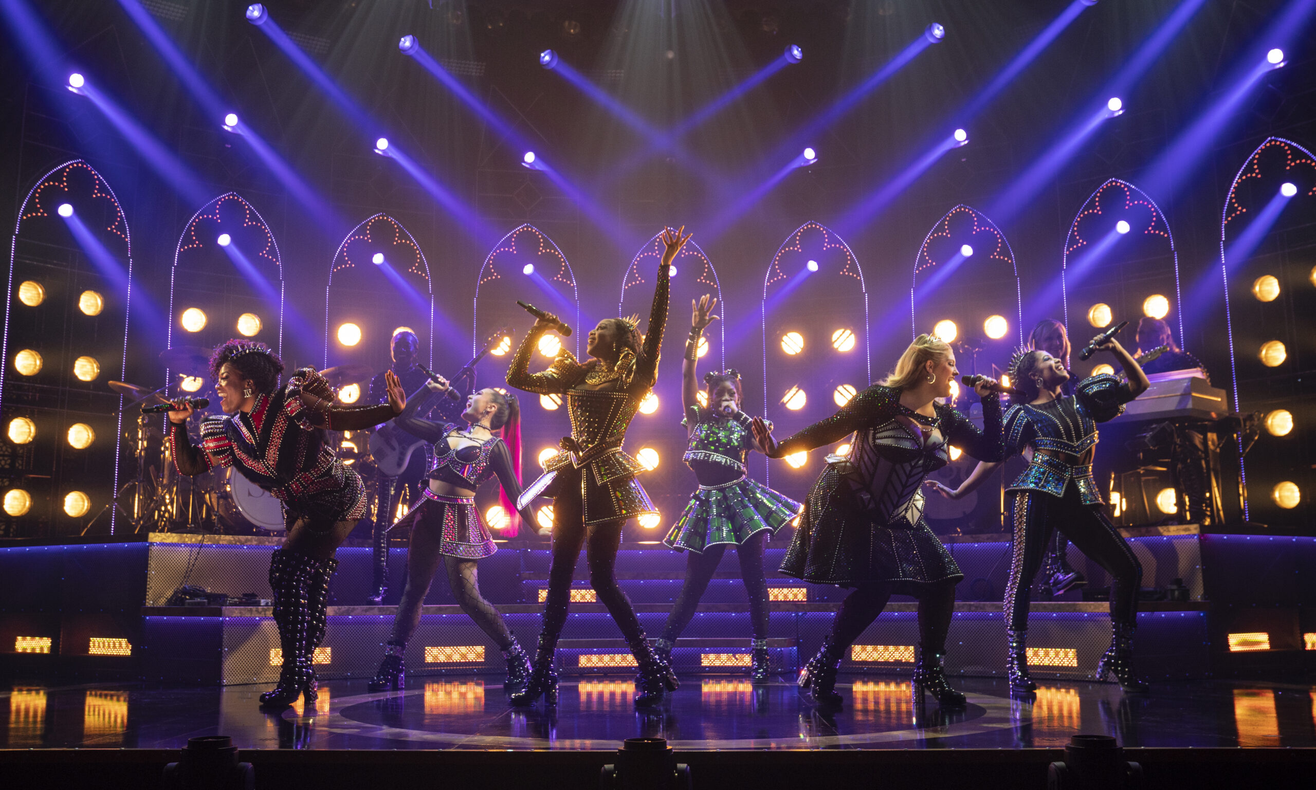 First Look: Photos of the New Broadway Queens of SIX | Broadway Direct