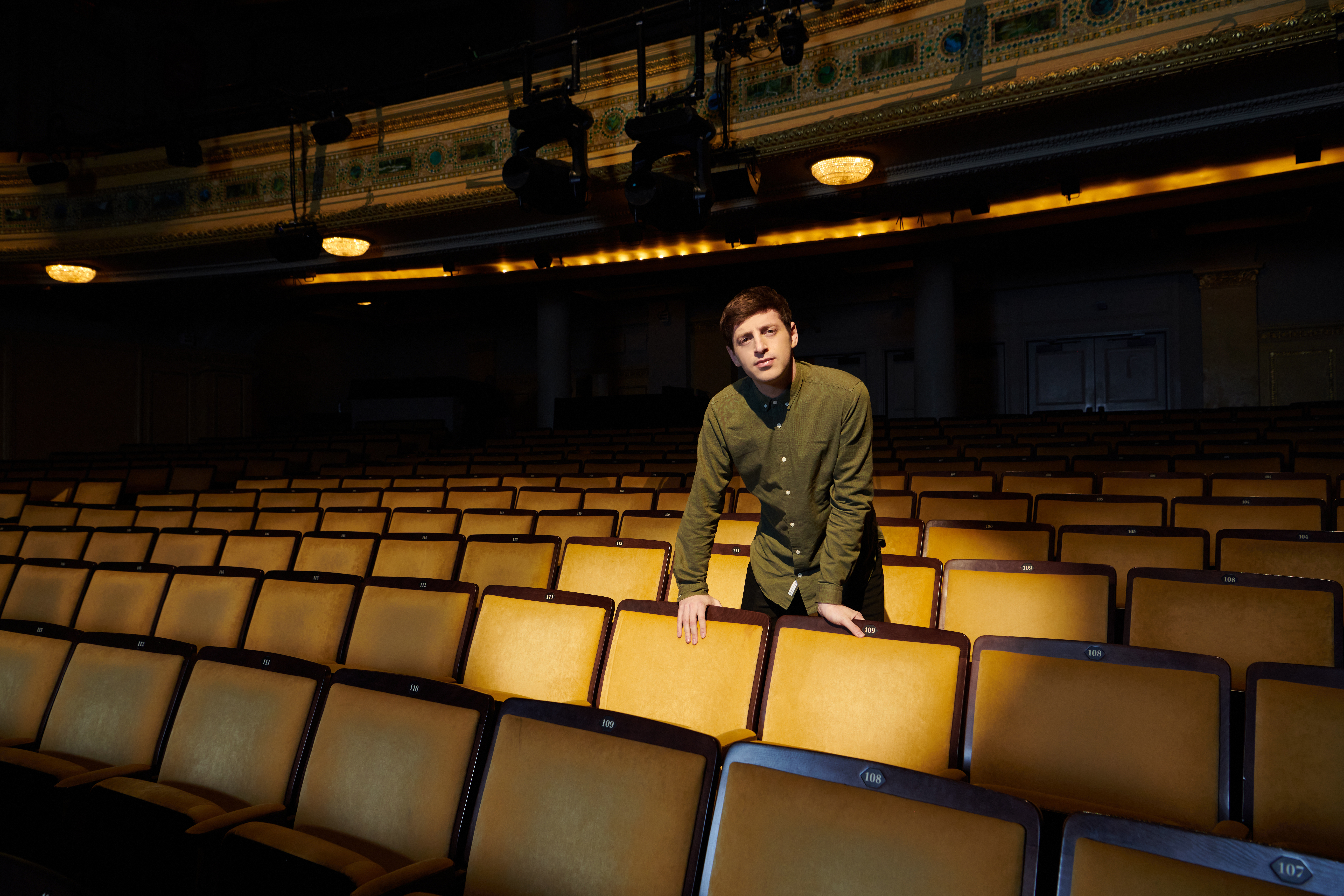 Alex Edelman in the Hudson Theatre. Photo by Jenny Anderson.
