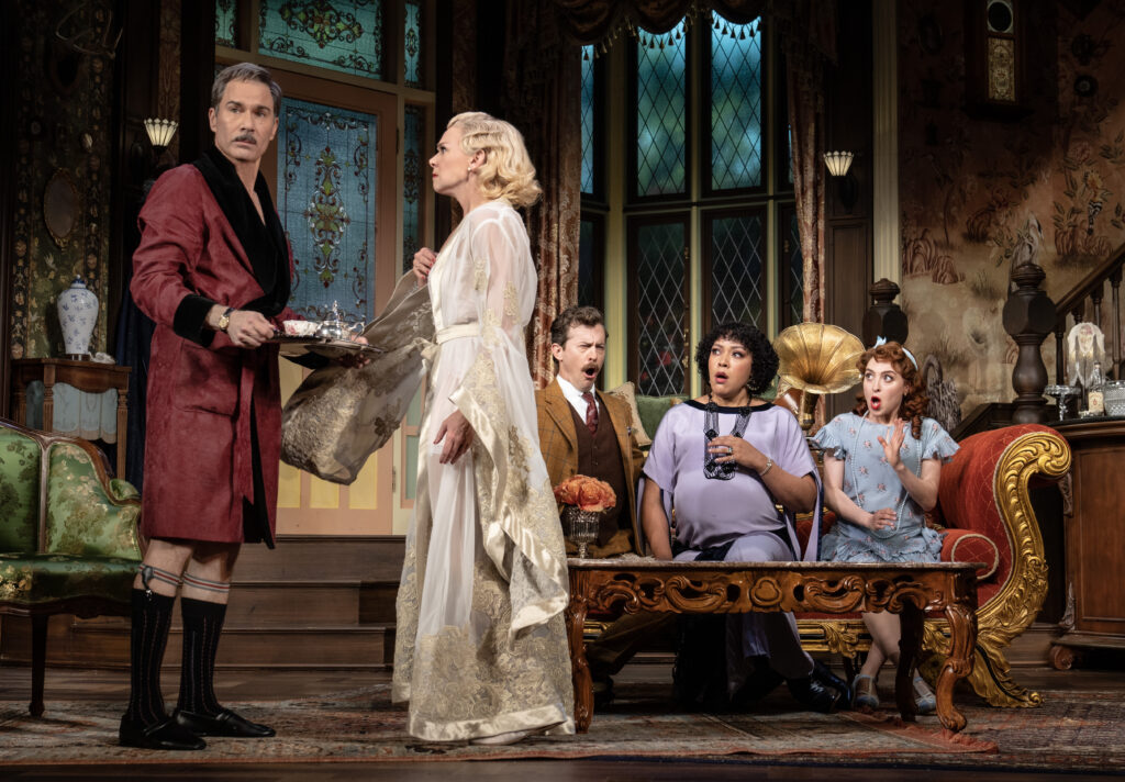 Eric McCormack, Laura Bell Bundy, Alex Moffat, Lilli Cooper, and Dana Steingold in The Cottage. Photo by Joan Marcus.