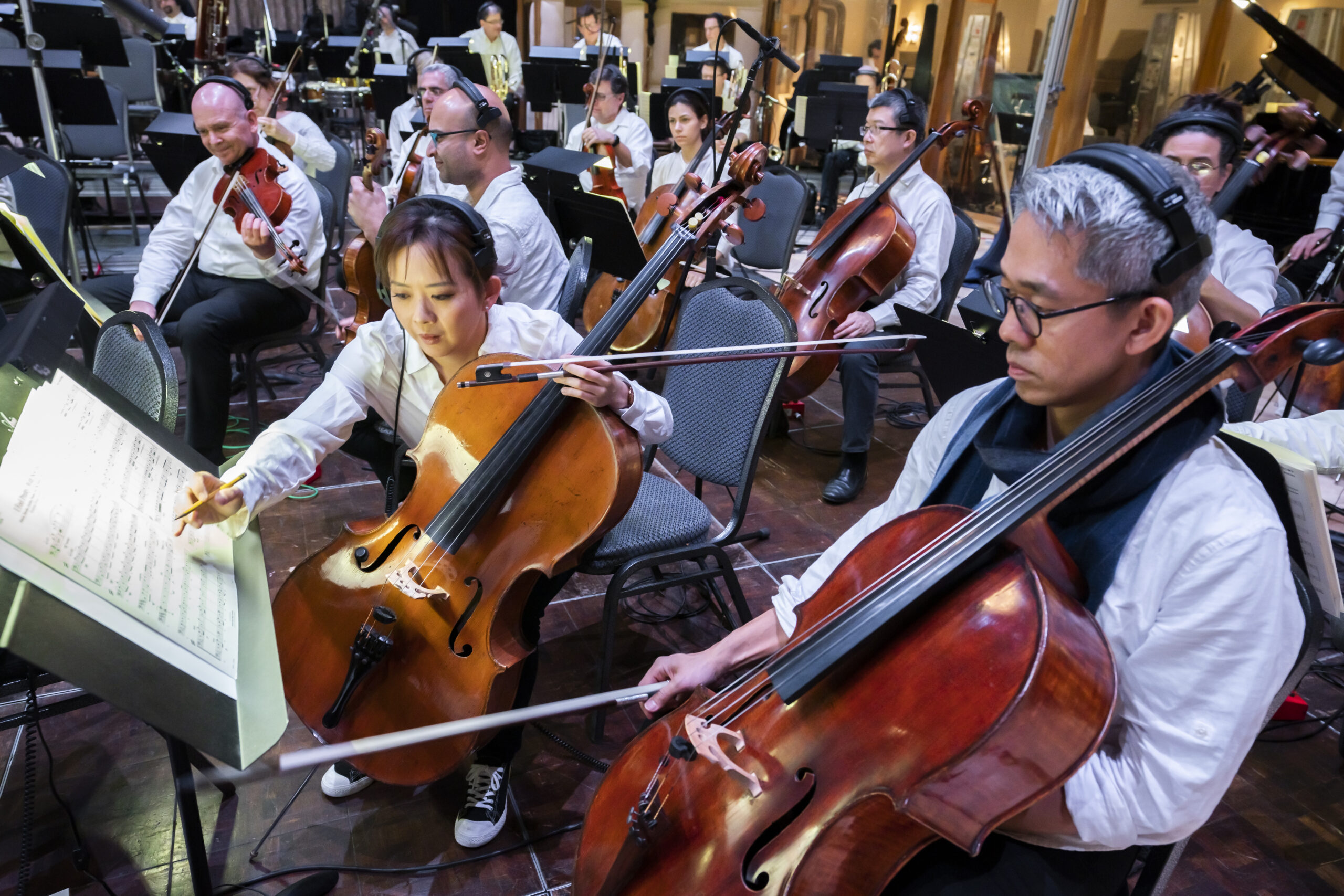 Cellist Chris Lee (right) in a recording session with New York Philharmonic for Steven Spielberg's West Side Story at Manhattan Center, 1/26/2020. Photo by Chris Lee