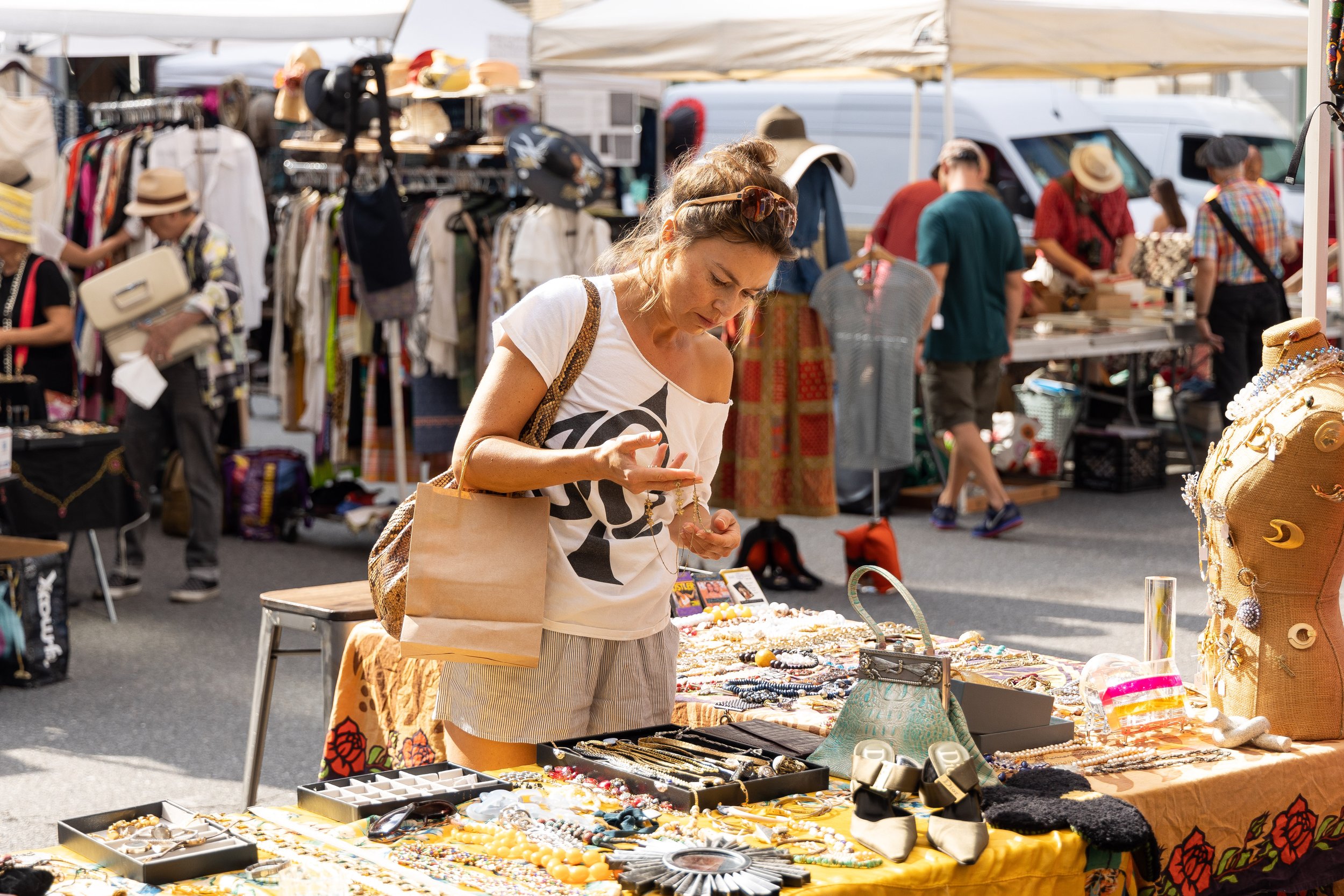 Chelsea Flea. Photo by Sam Hollenshead.