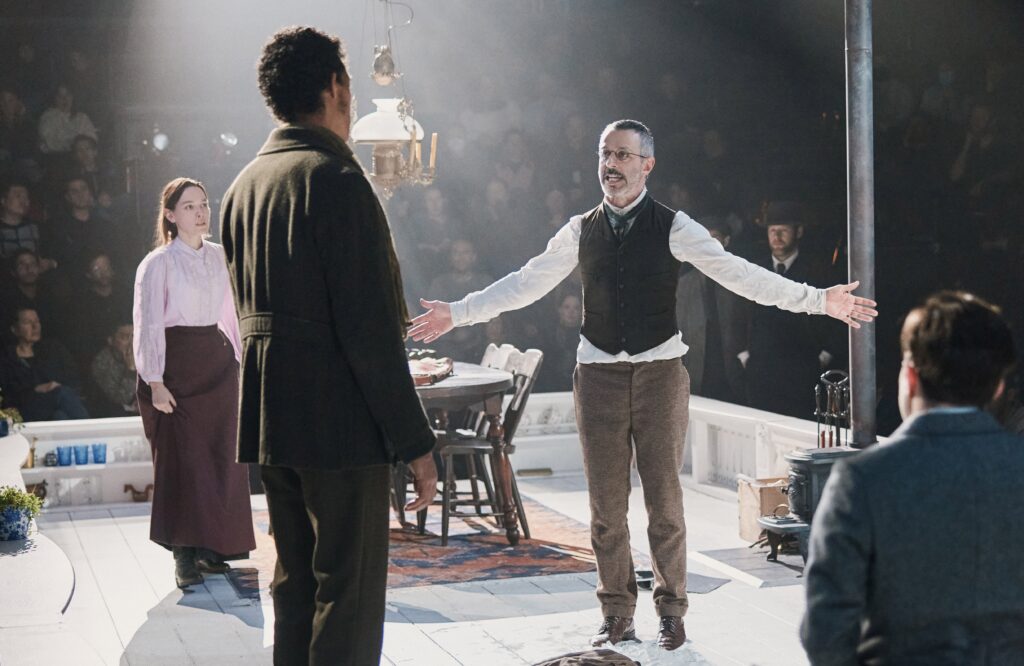 Victoria Pedretti, Caleb Eberhardt & Jeremy Strong in An Enemy of the People - Photo by Emilio Madrid