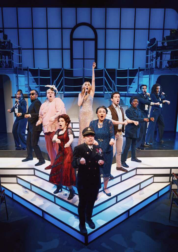 The cast of Titanique. Photo by Emilio Madrid.