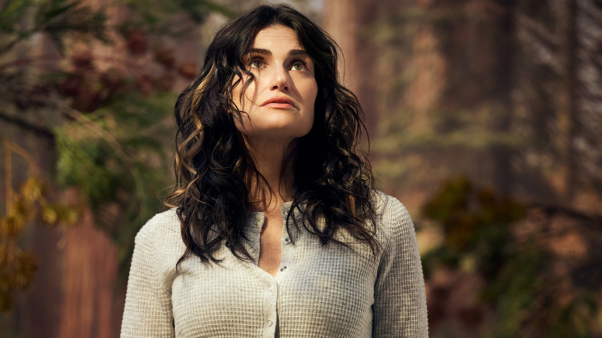 Idina Menzel to Return to Broadway in <i>Redwood</i>