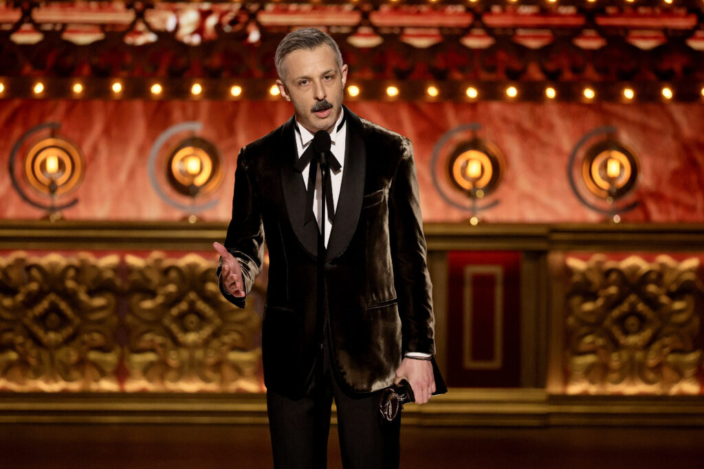 Jeremy Strong accepts the Tony Award for Best Performance by an Actor in a Leading Role in a Play during The 77th Annual Tony Awards. Photo by Theo Wargo/Getty Images for Tony Awards Productions.
