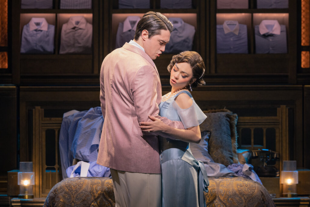 Ryan McCartan and Sarah Hyland in The Great Gatsby.