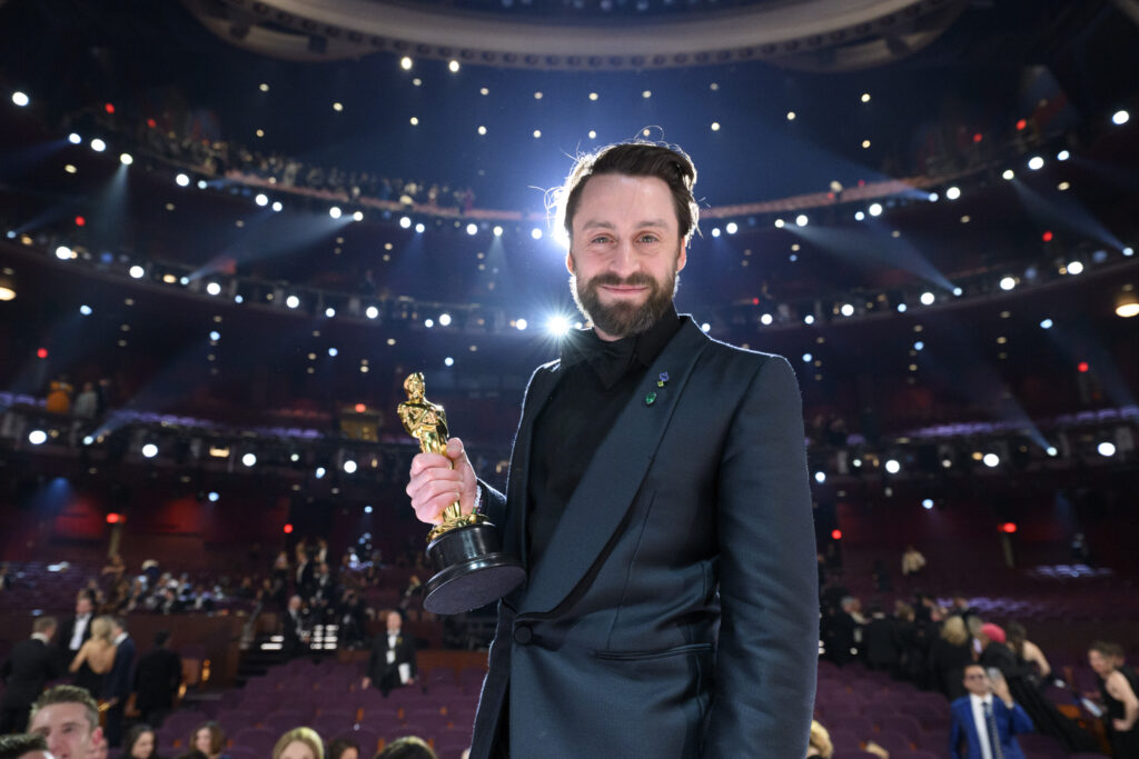 Kieran Culkin, winner of Best Actor in a Supporting Role at the live ABC Telecast of the 97th Oscars. Photo by Richard Harbaugh/The Academy.