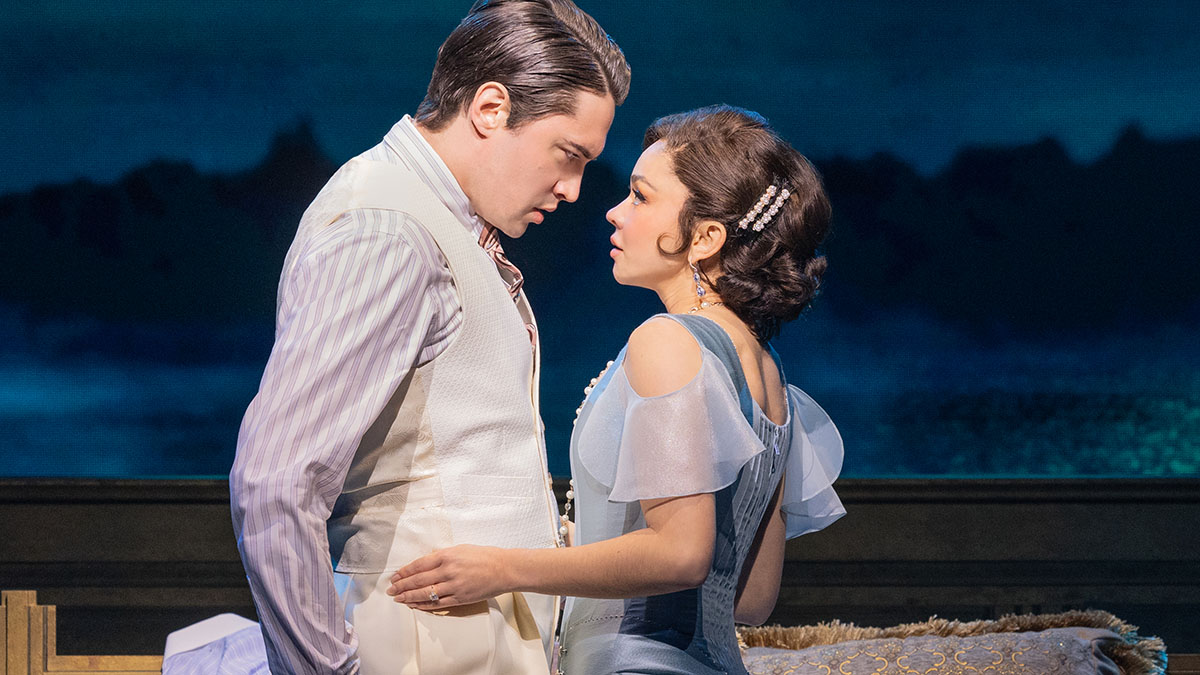 First Look: Ryan McCartan and Sarah Hyland Join <i>The Great Gatsby</i>