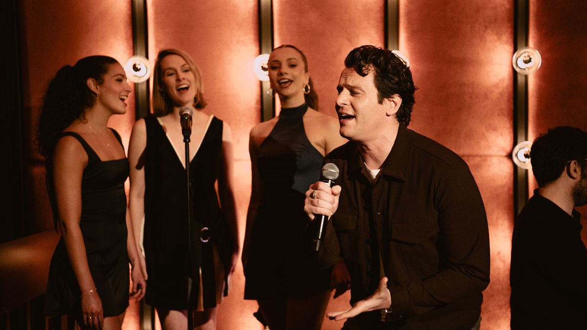 Broadway’s <i>Just In Time</i> Shares Photos from Performance at So & So’s