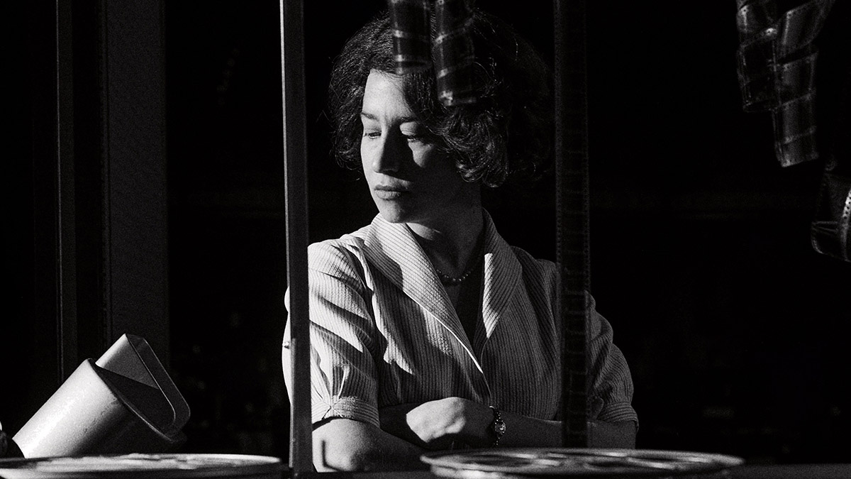 From <i>Broad City</i> to Broadway: Ilana Glazer on Their Stage Turn