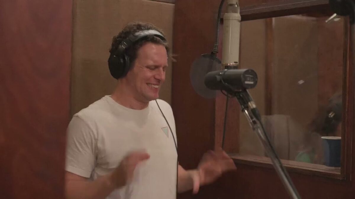 Watch Now: Jonathan Groff in the Recording Studio for <i>Just In Time</i>