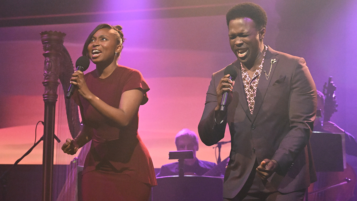 Joshua Henry & Nichelle Lewis Perform “Wheels of a Dream” from <i>Ragtime</i>