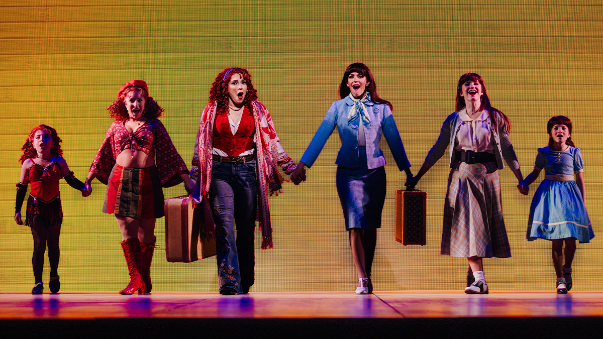 <i>Beaches</i> to Close on Broadway This Month